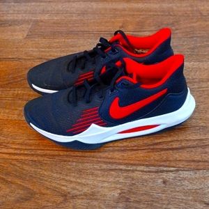 Mens Nike black and red shoes size 10